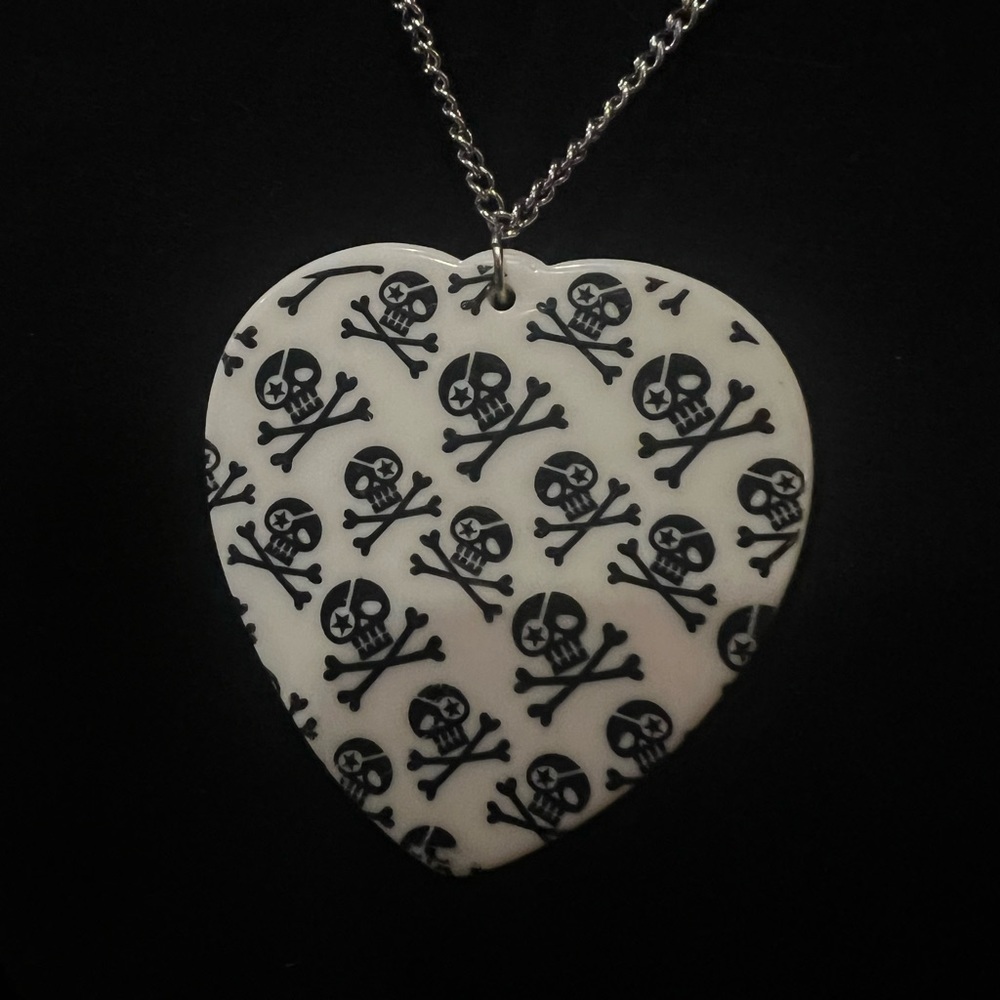 Handcrafted Necklace - Picture 2 of 3